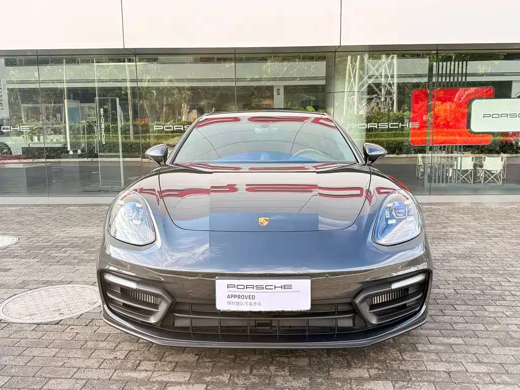 Porsche Panamera 2022
