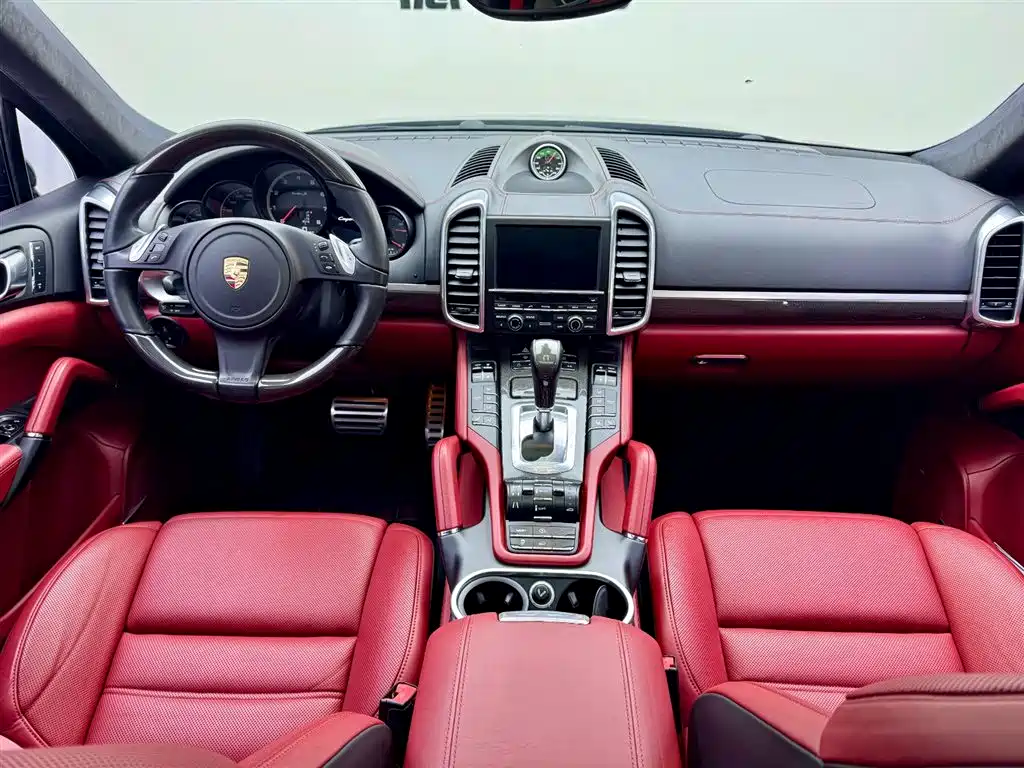 Porsche Cayenne 2013 — фото 19