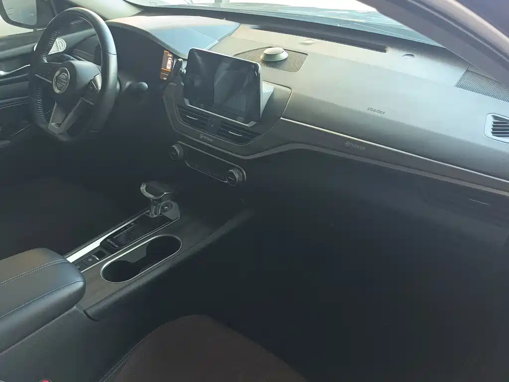 Nissan Teana 2023