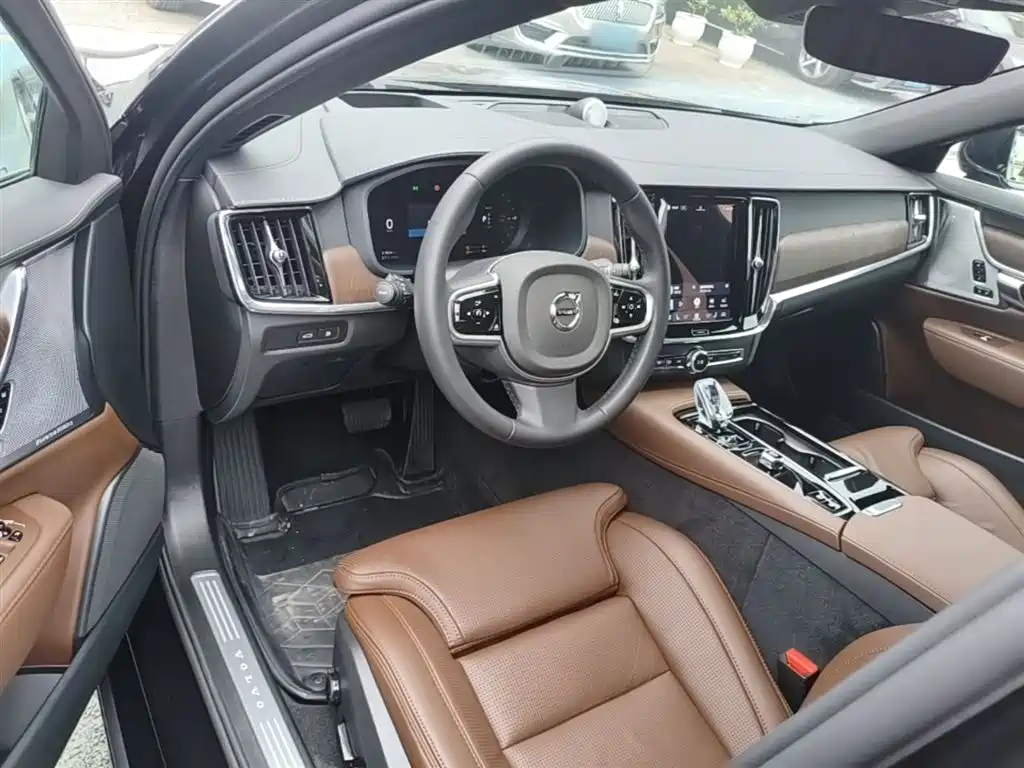 Volvo S90 PHEV 2024 — фото 10