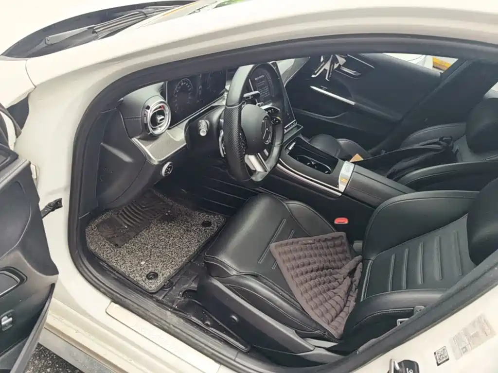 Mercedes-Benz C-Class 2023 — фото 16