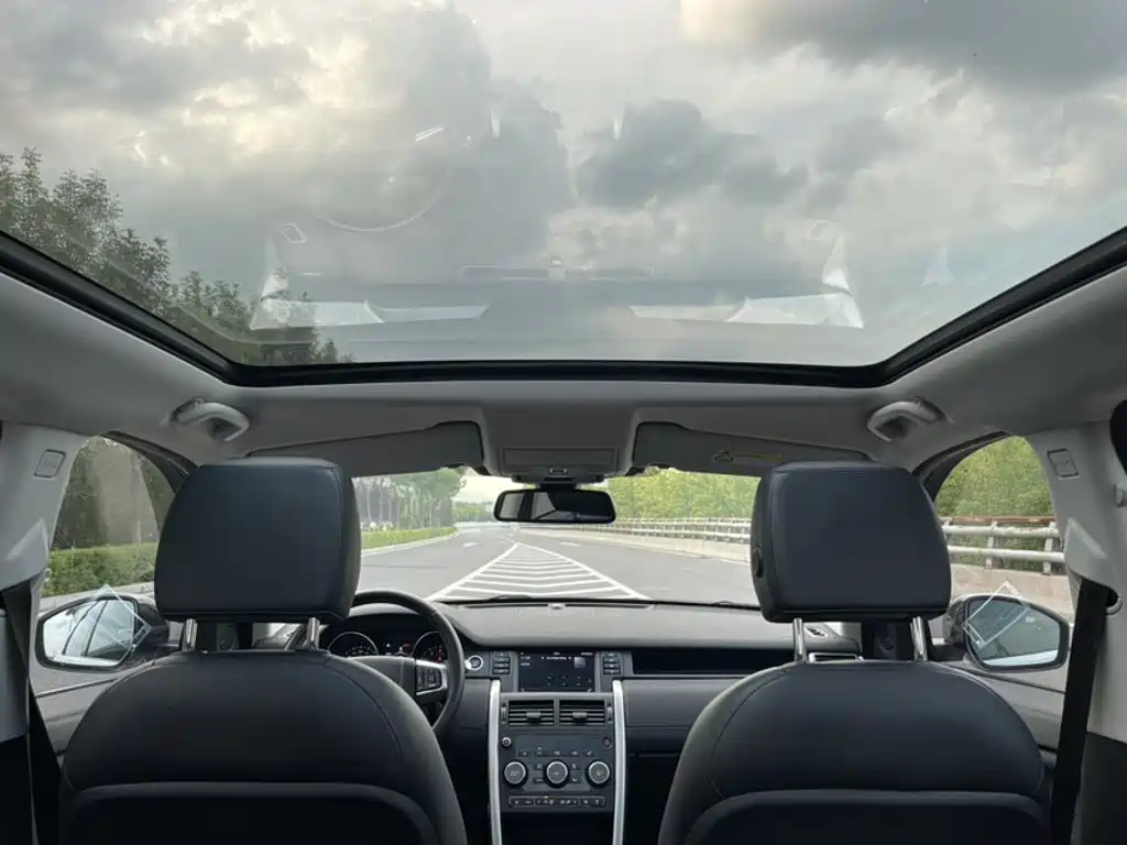 Land Rover Discovery Sport 2019 — фото 22