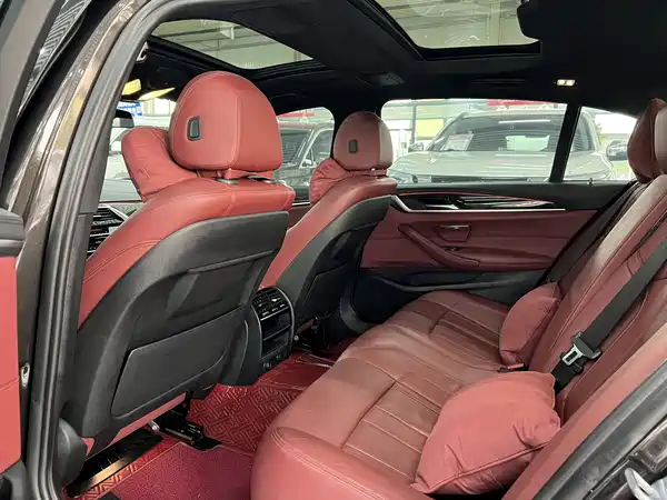 BMW 5 Series 2019