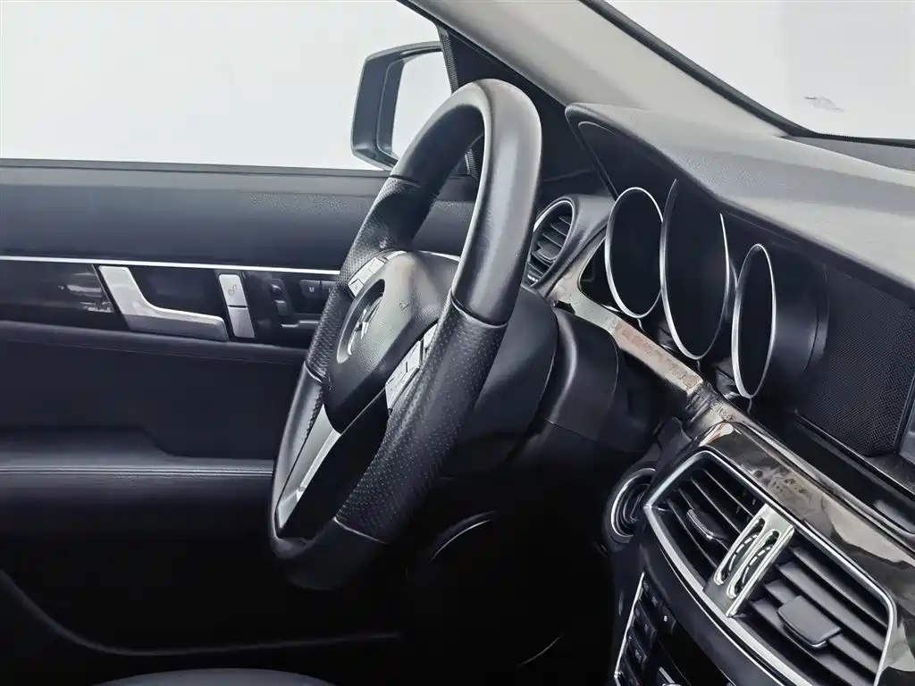 Mercedes-Benz C-Class 2013 — фото 22