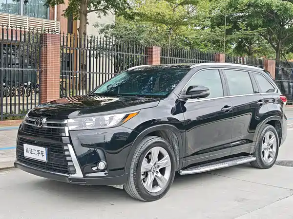 Toyota Highlander 2021