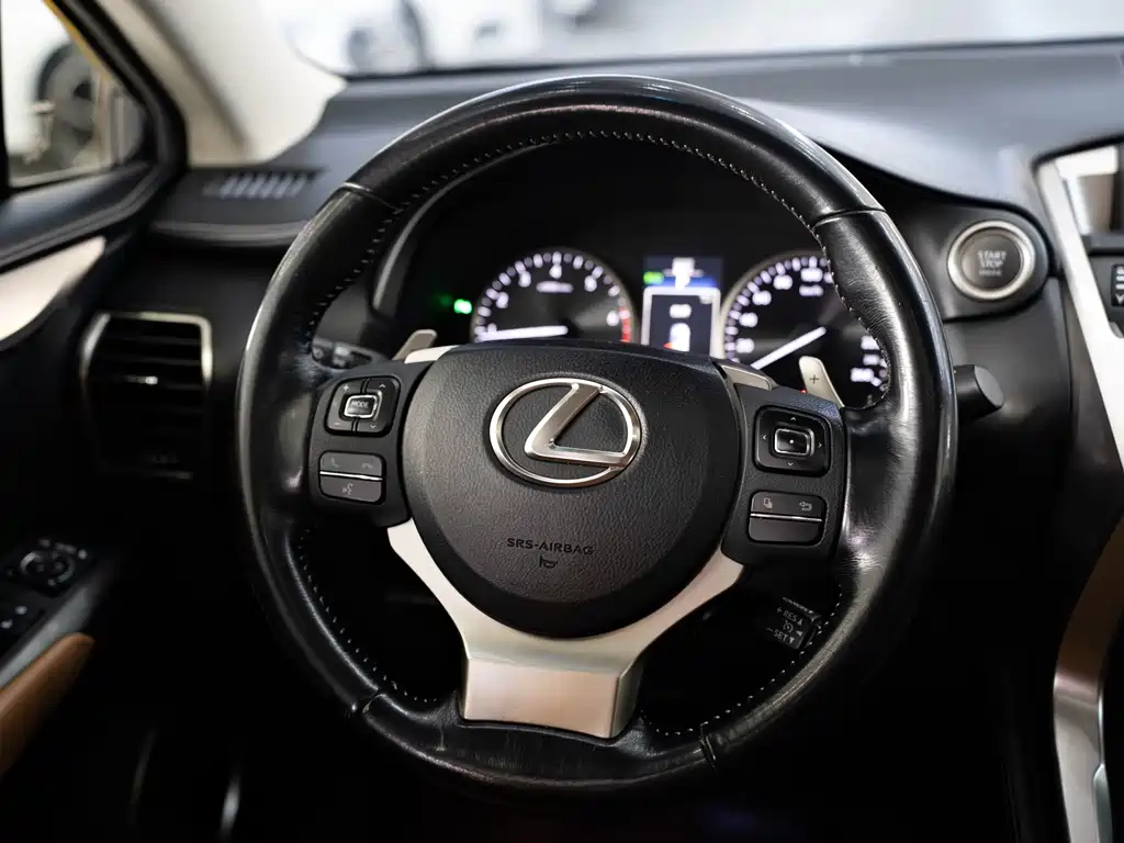Lexus NX 2016 — фото 8