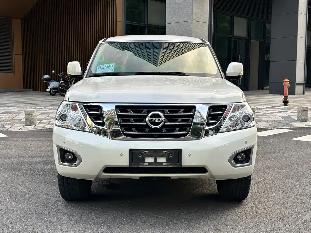 Nissan Patrol 2017 — фото 2