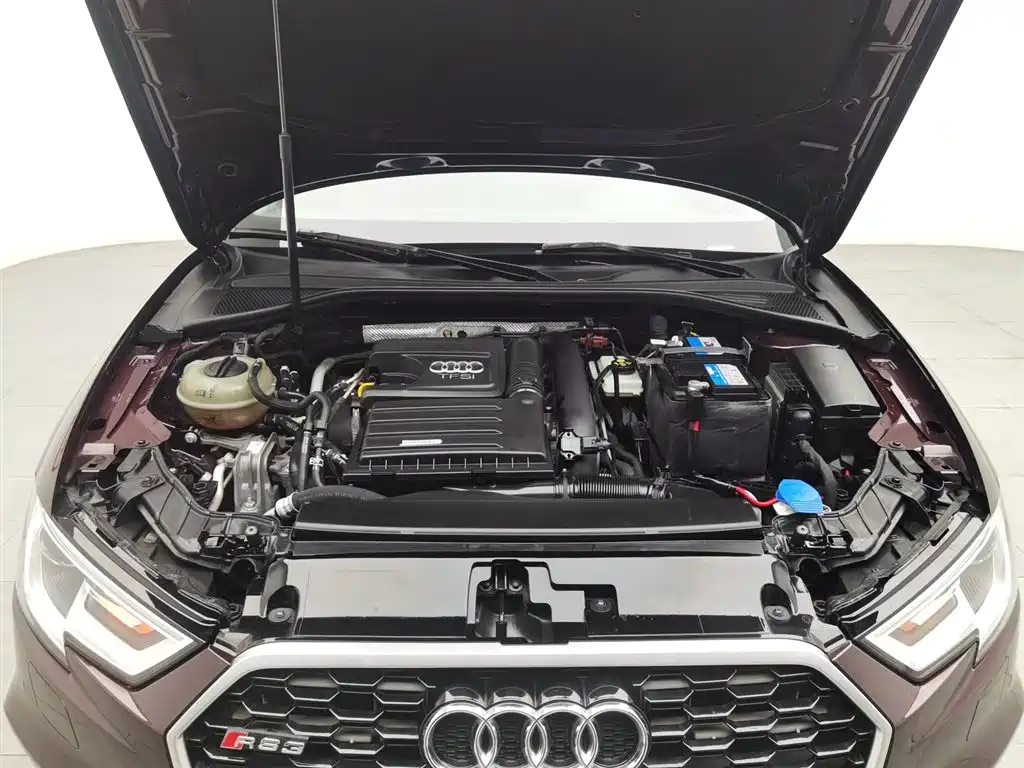 Audi A3 2018 — фото 6