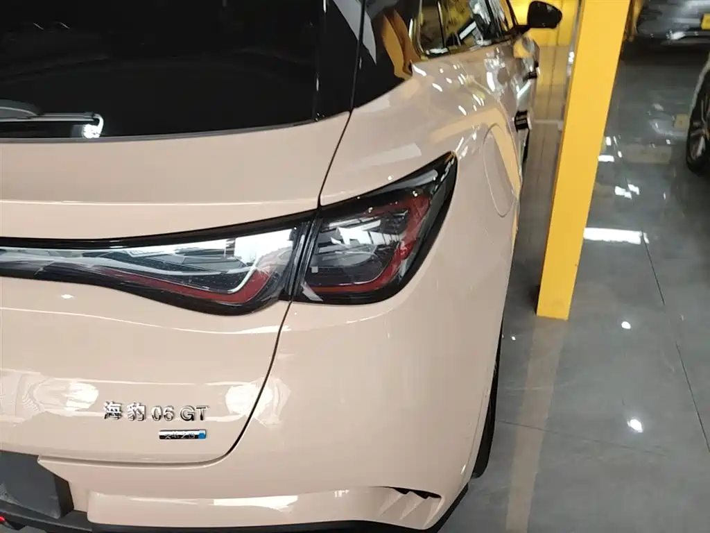 BYD Seal 06GT 2025 — фото 8