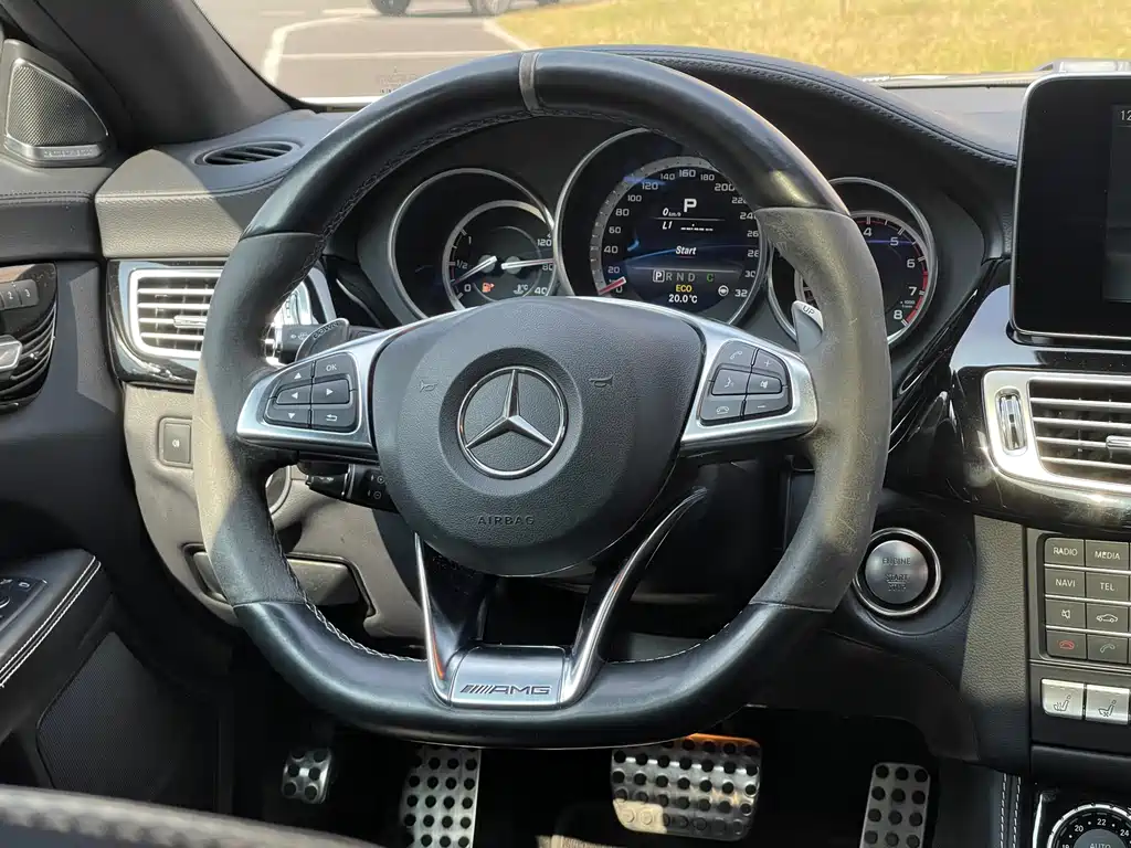 Mercedes-Benz CLS AMG 2015 — фото 19