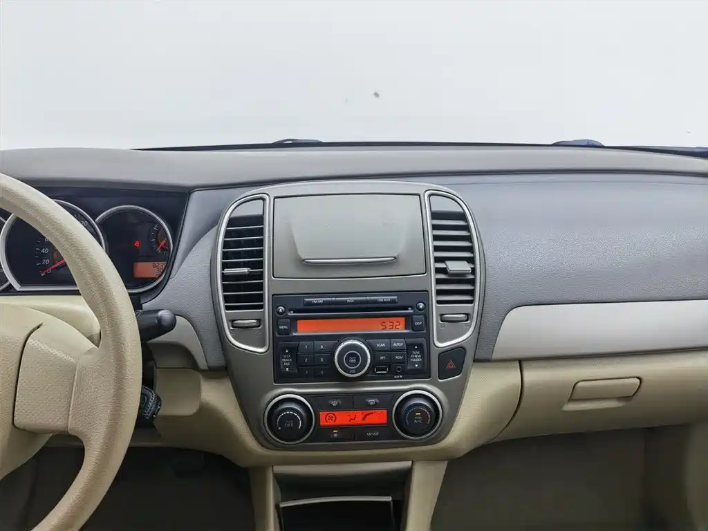Nissan Sylphy 2015 — фото 12
