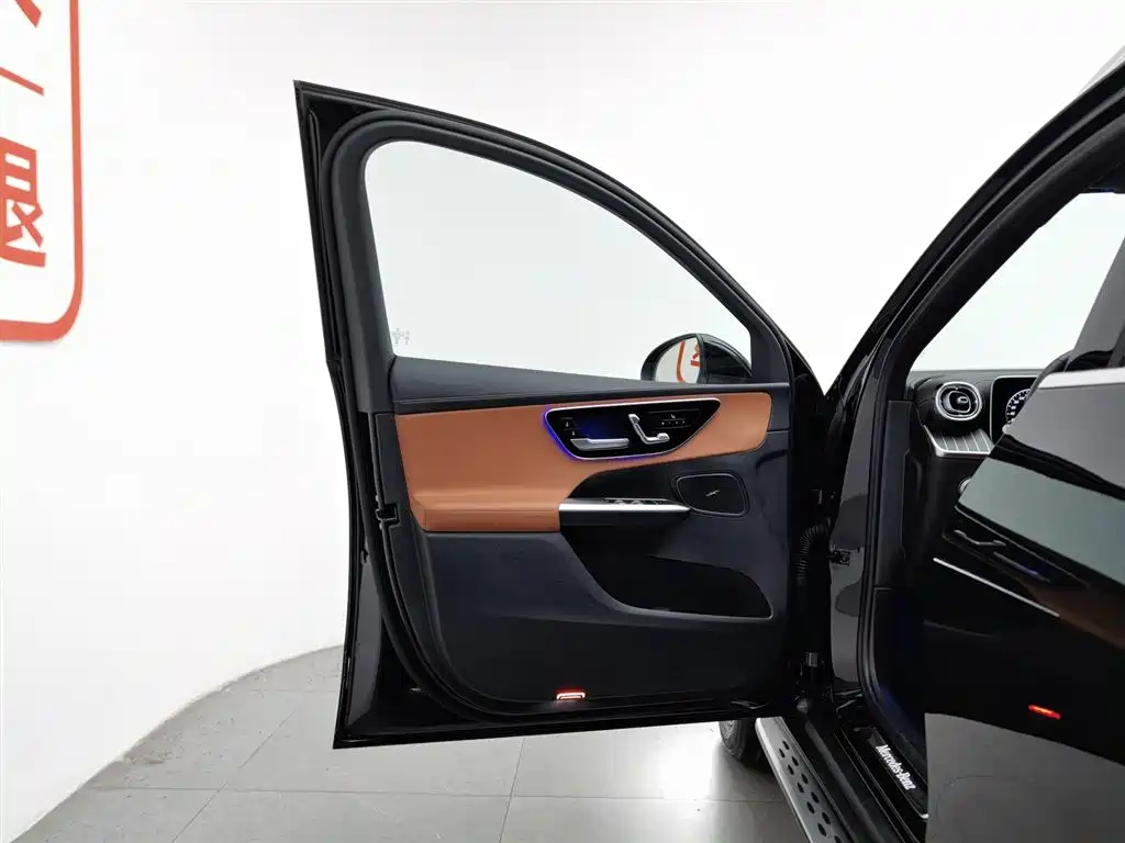 Mercedes-Benz GLC 2023 — фото 8