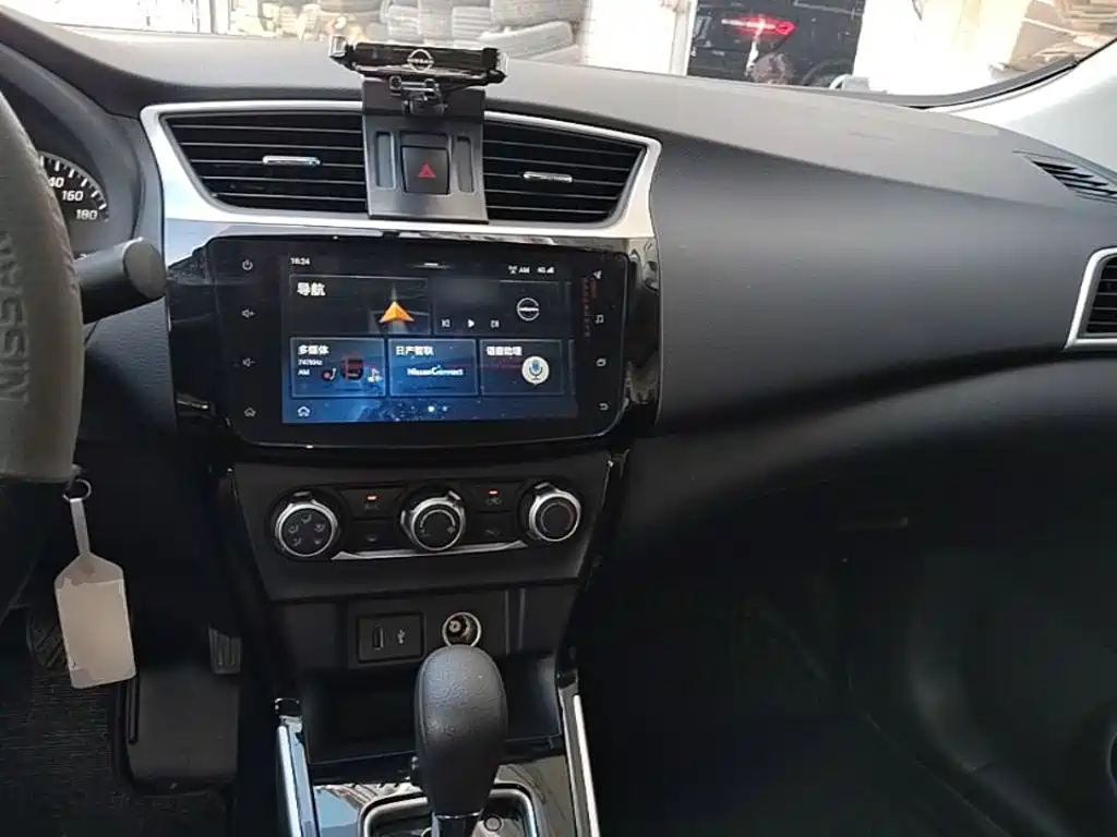 Nissan Sylphy 2020 — фото 10