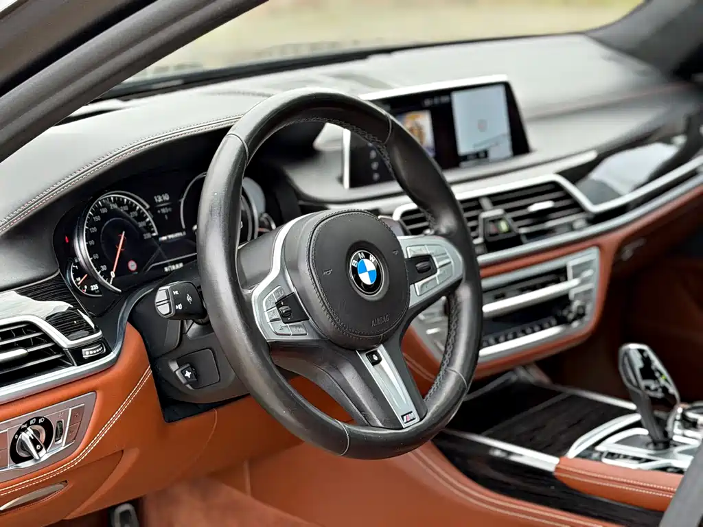 BMW 7 Series 2019 — фото 4