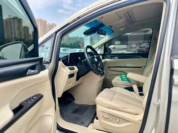 Buick GL8 2022