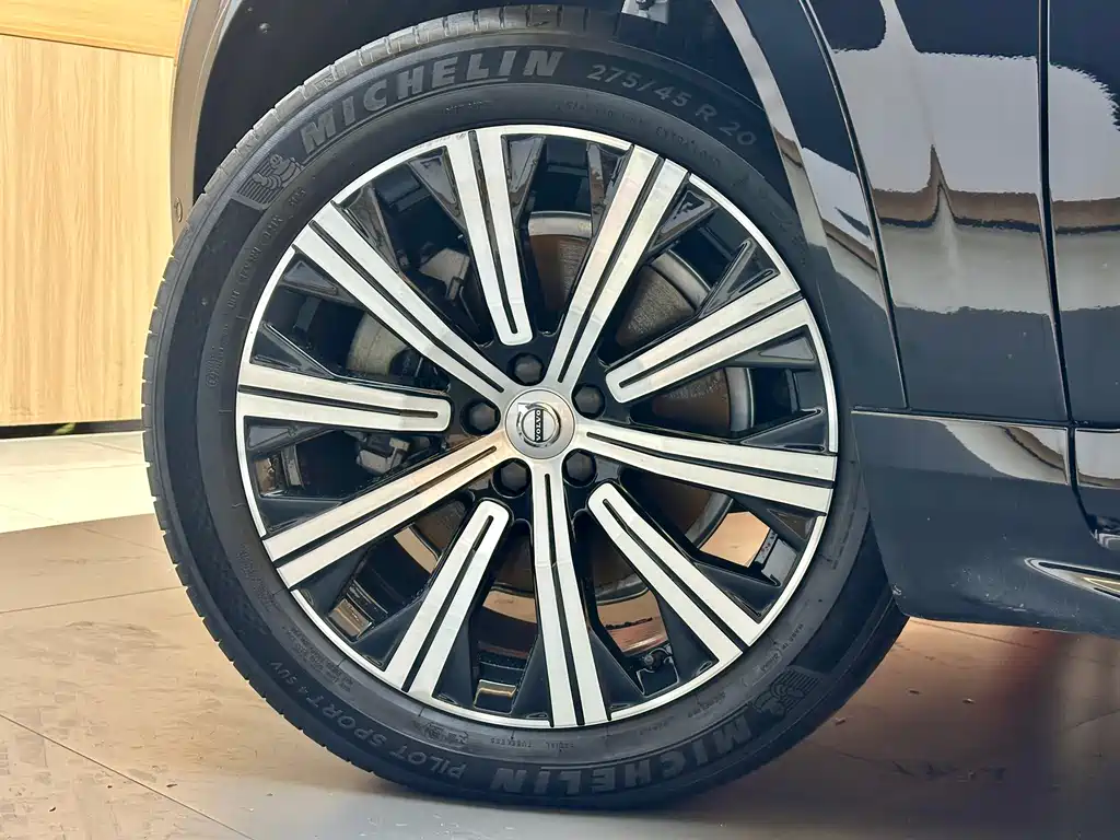 Volvo XC90 2021 — фото 4