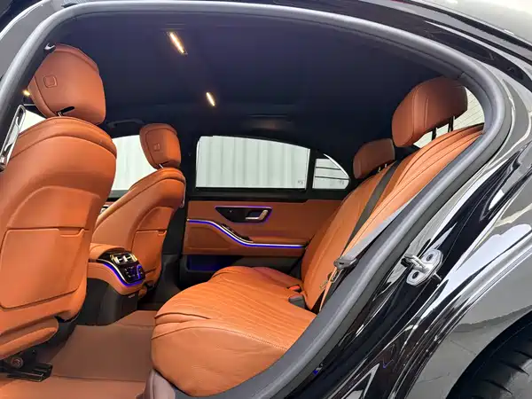 Mercedes-Benz S-Class 2024
