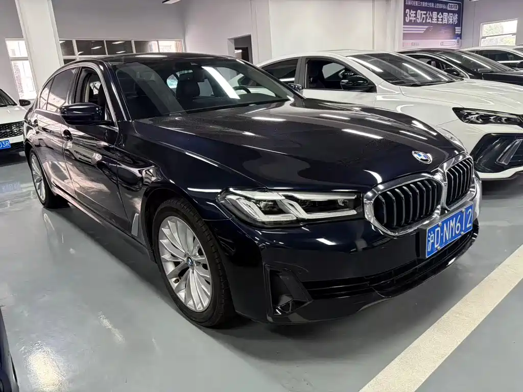 BMW 5 Series 2021 — фото 1