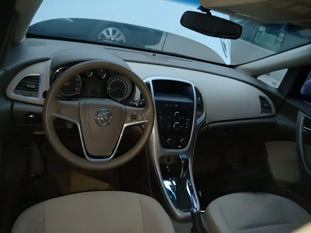Buick Excelle 2014