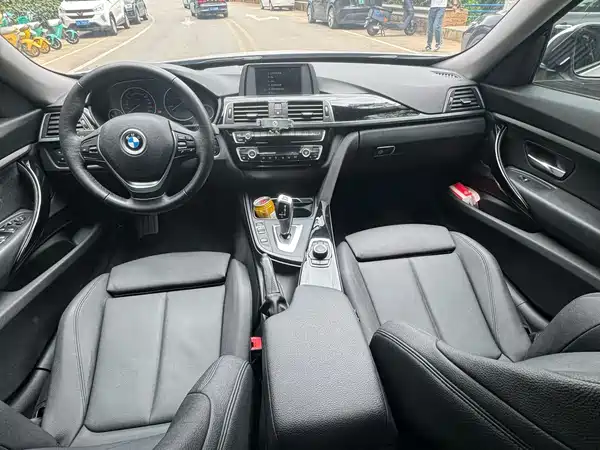 BMW 3 Series GT 2018