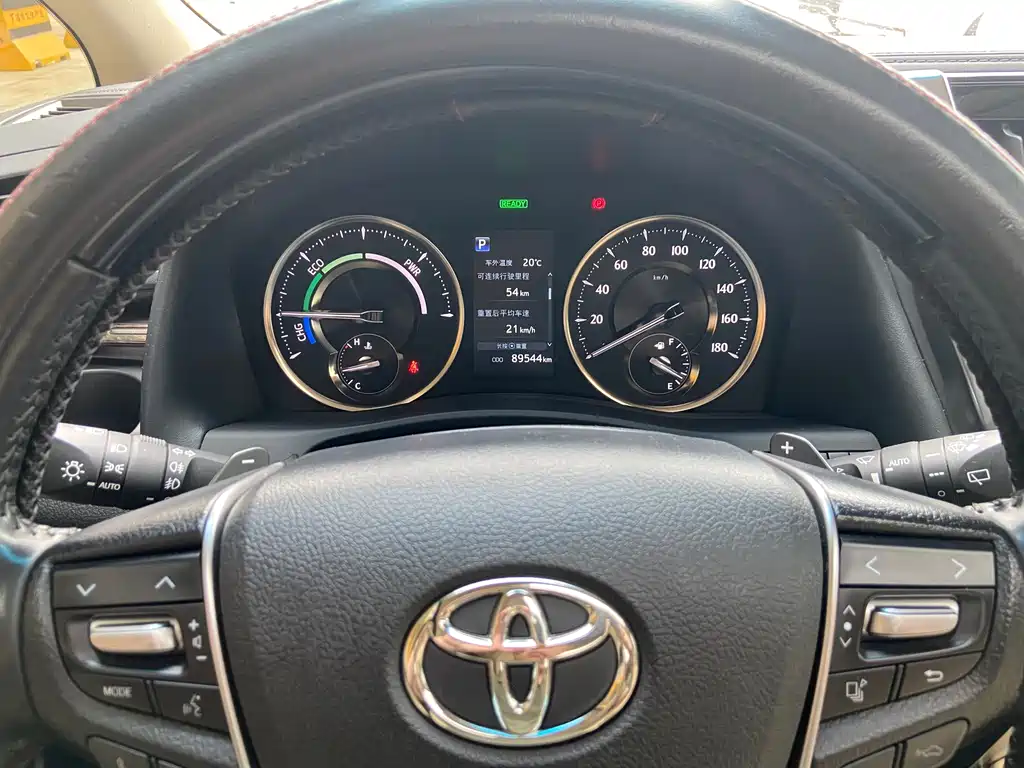 Toyota Alphard 2022 — фото 8