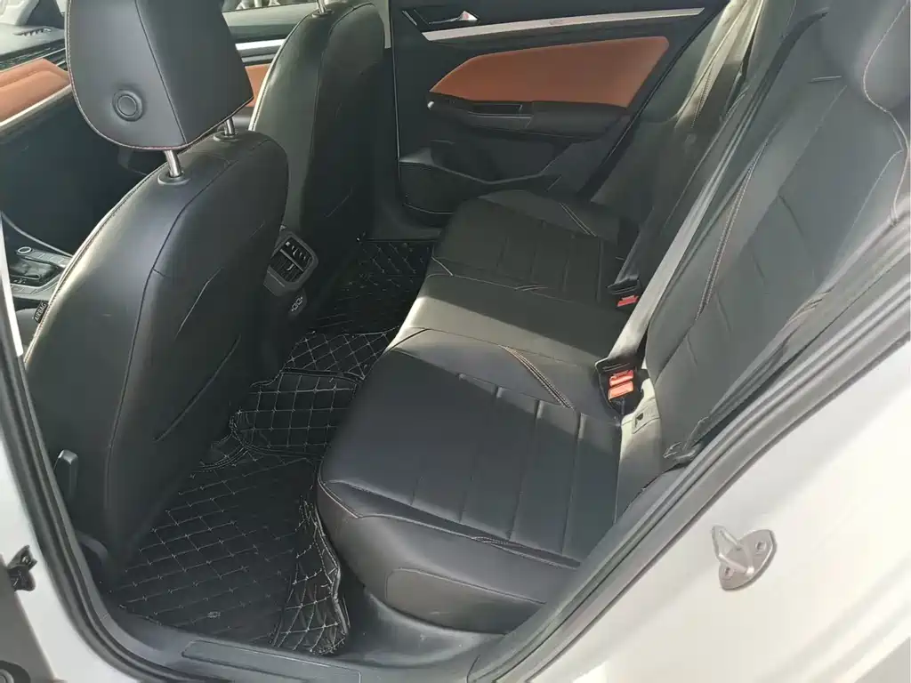 Volkswagen Bora 2023