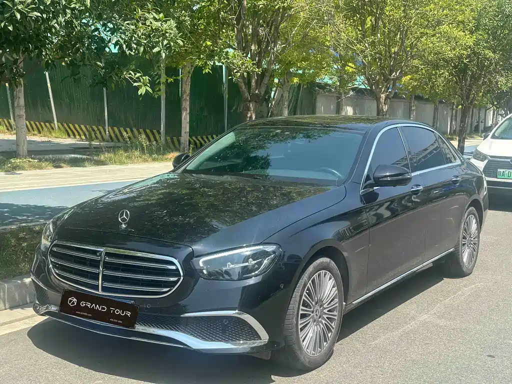 Mercedes-Benz E-Class 2023 — фото 1