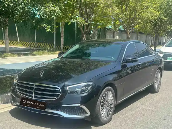Mercedes-Benz E-Class 2023