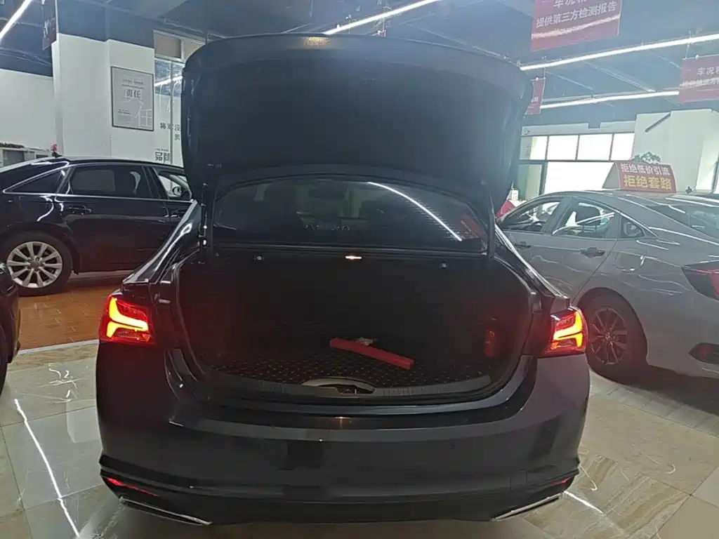 Chevrolet Malibu XL 2021 — фото 19