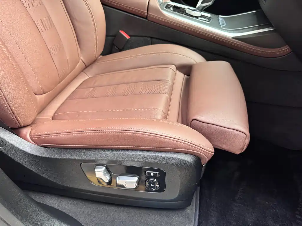 BMW X7 2019 — фото 19