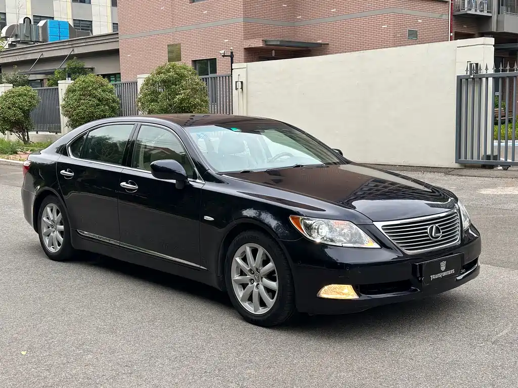 Lexus LS 2008
