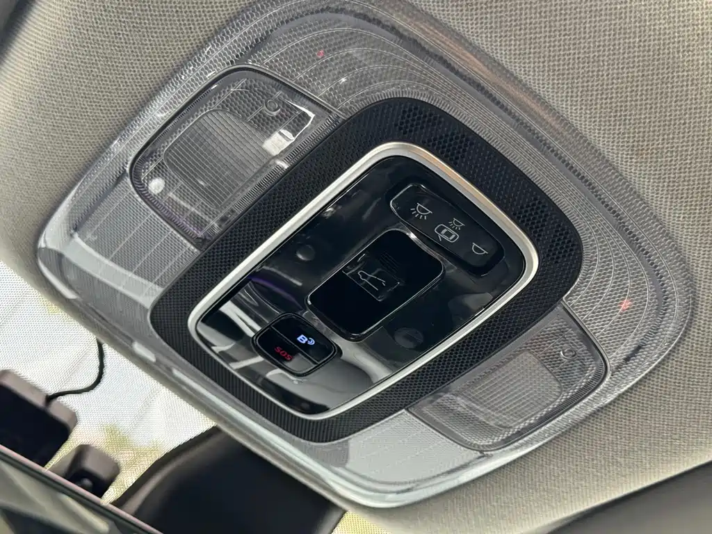 Hyundai Elantra 2024 — фото 16