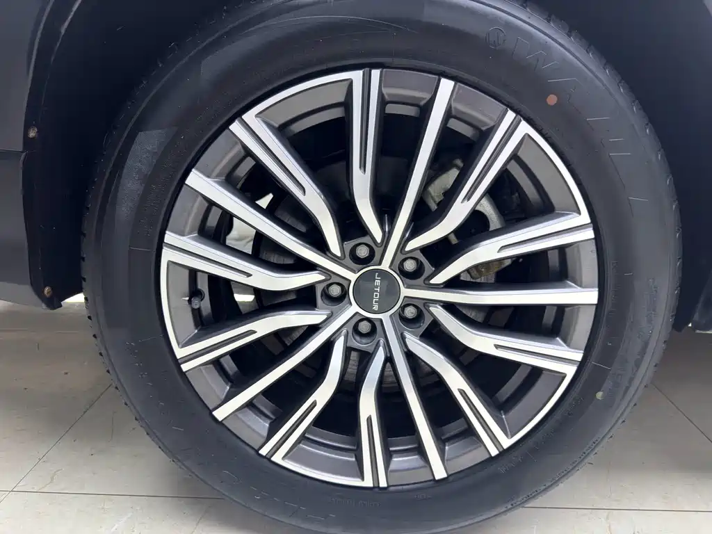 Jetour Jietu X70 PLUS 2023 — фото 21
