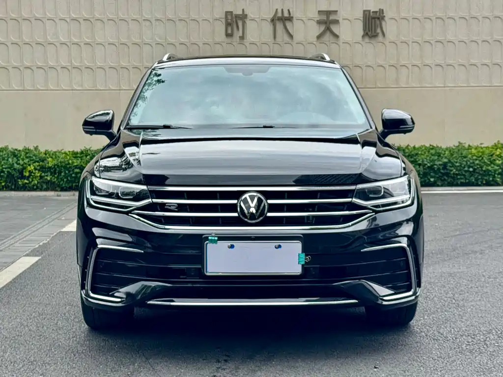 Volkswagen Tiguan L 2024 — фото 2
