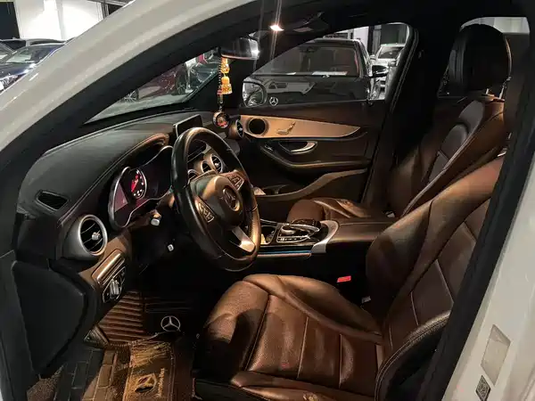 Mercedes-Benz GLC 2019