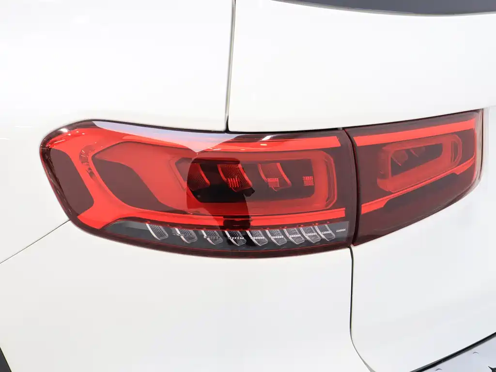 Mercedes-Benz GLB 2021 — фото 10