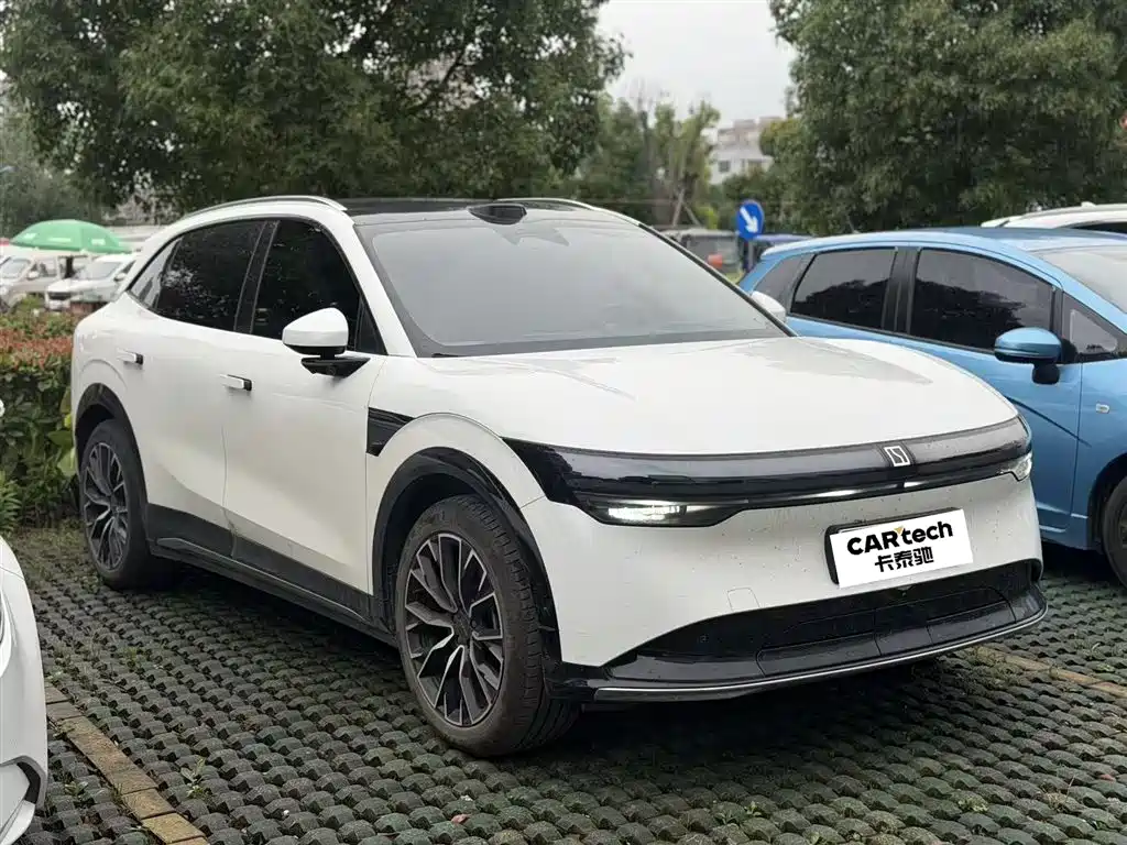 Zeekr 7X 2025