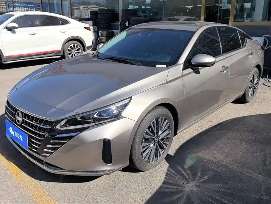 Nissan Teana 2024
