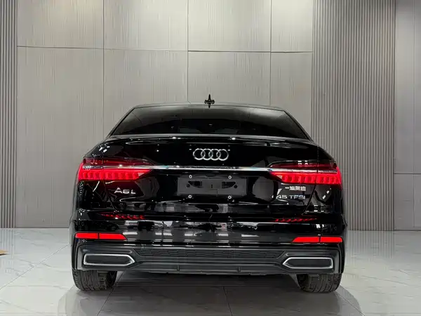 Audi A6L 2022