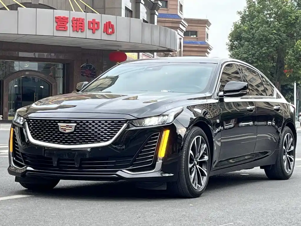 Cadillac CT5 2022 — фото 1