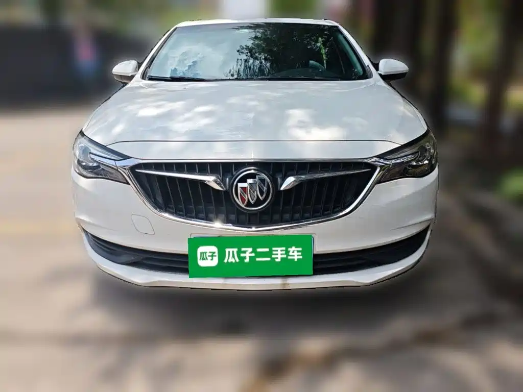 Buick Excelle 2018 — фото 3