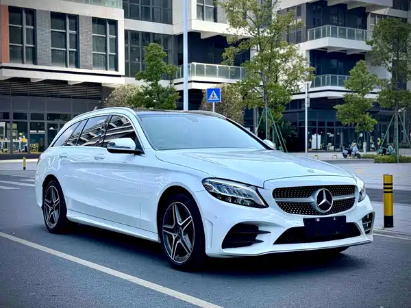 Mercedes-Benz C-Class 2021