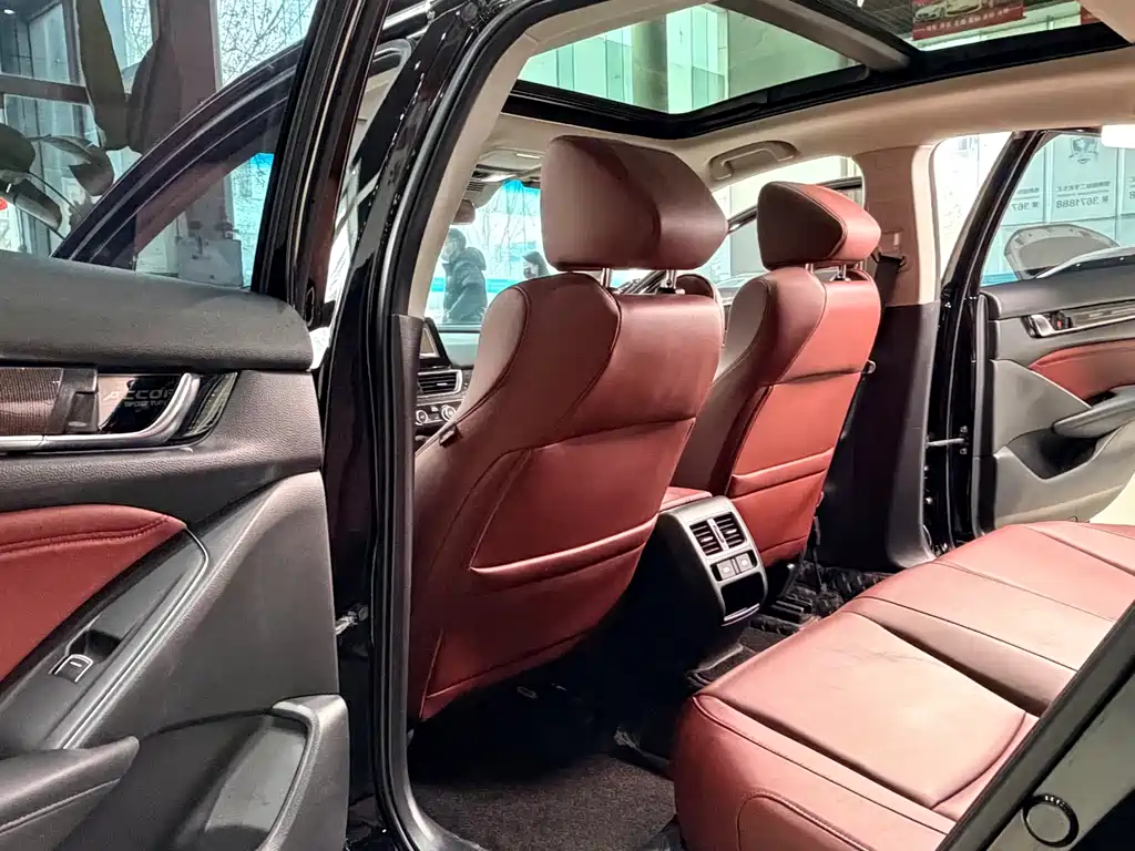 Honda Accord 2022 — фото 15