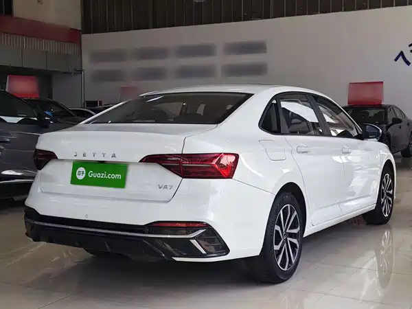 Jetta VA7 2025