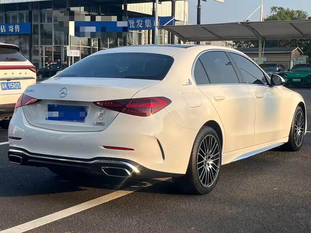 Mercedes-Benz C-Class 2022 — фото 7
