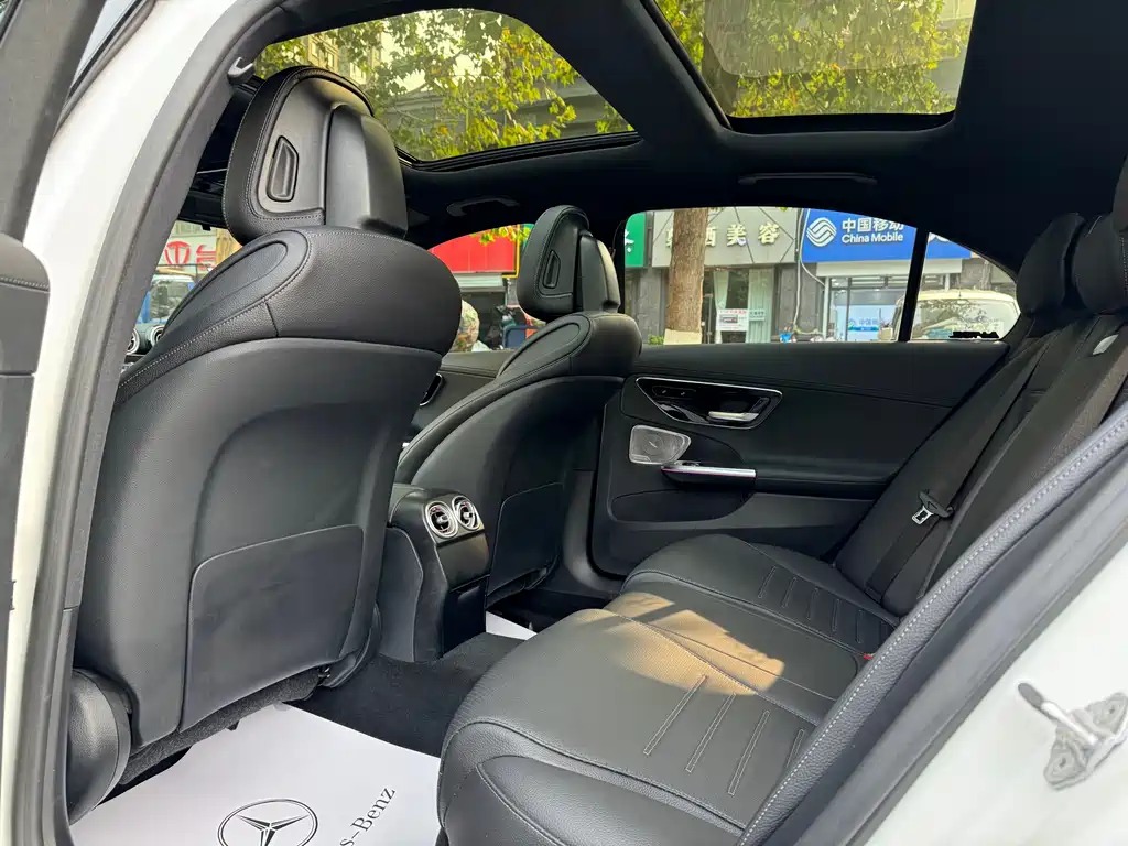 Mercedes-Benz C-Class 2022 — фото 9