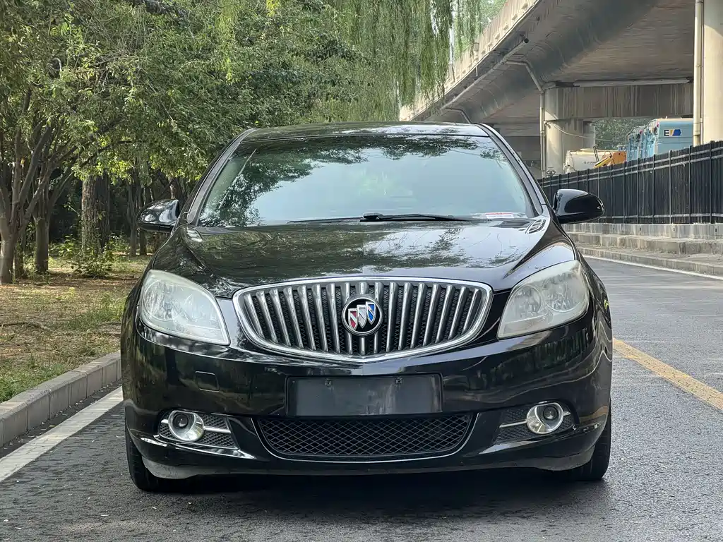 Buick Excelle 2015 — фото 2