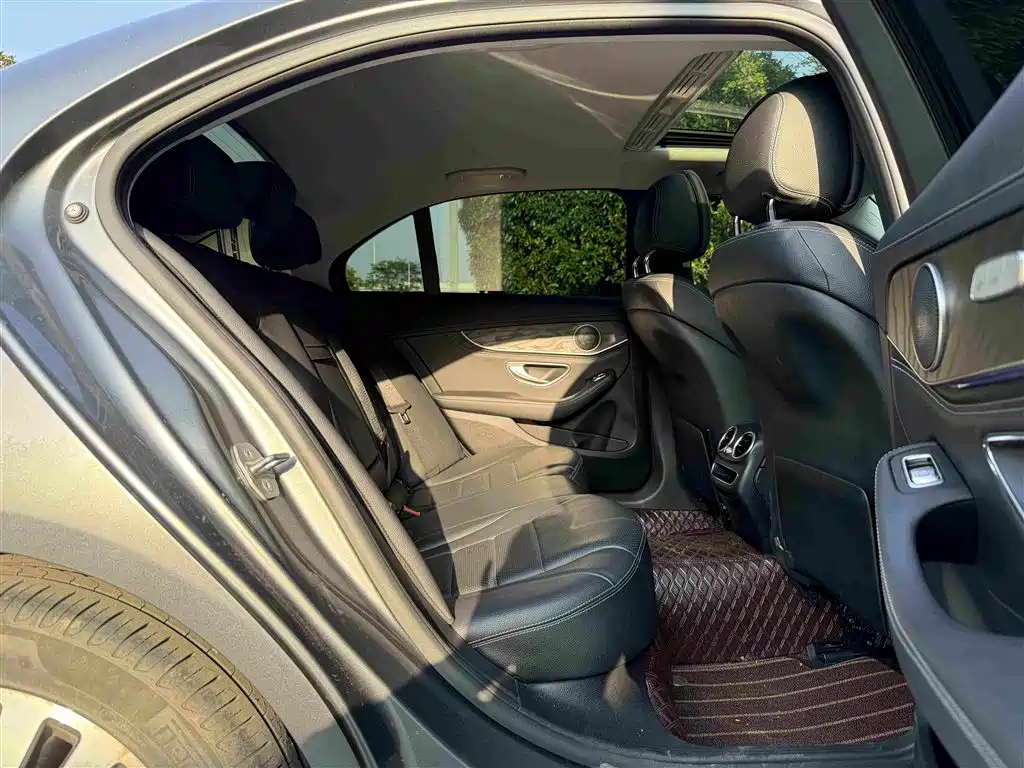 Mercedes-Benz C-Class 2020 — фото 11