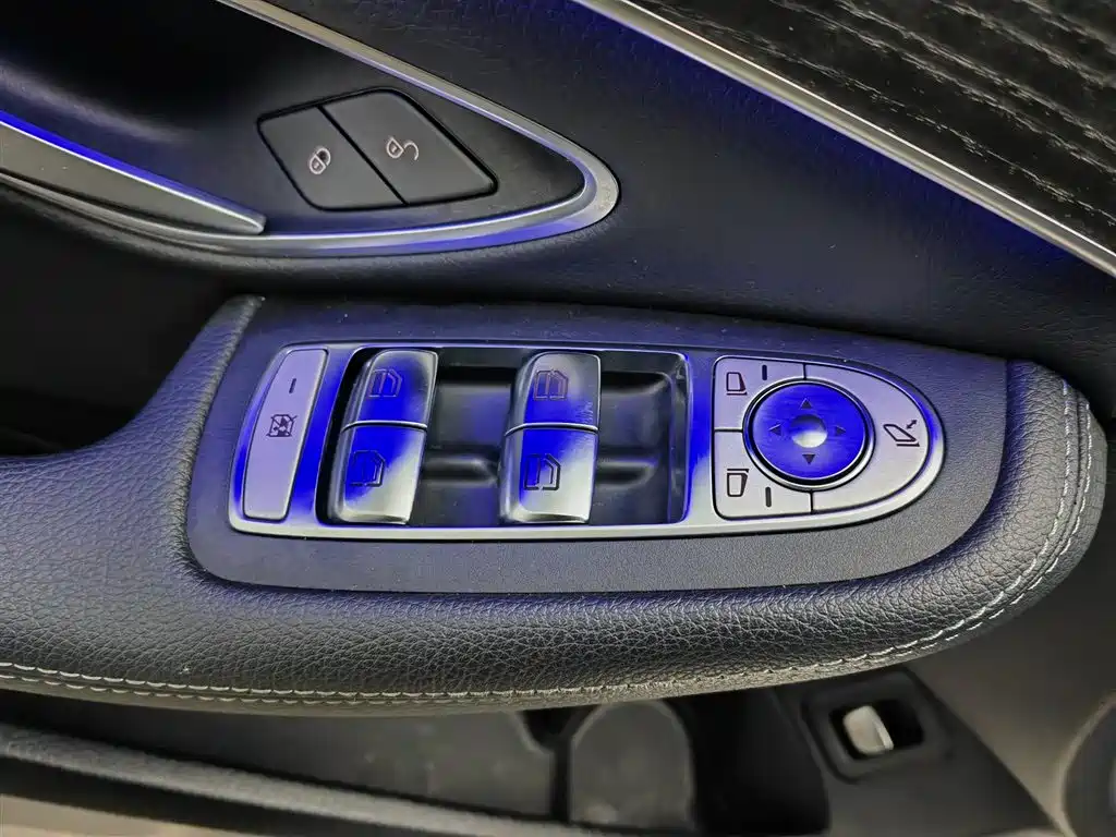 Mercedes-Benz C-Class 2021 — фото 9