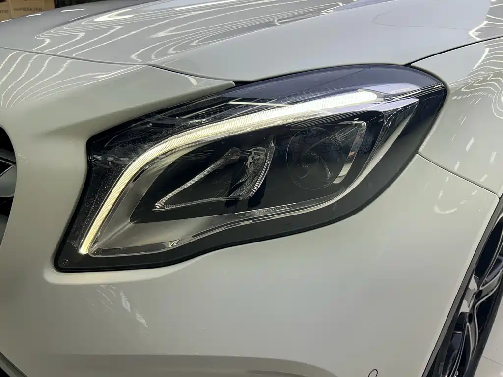 Mercedes-Benz GLA 2018 — фото 12